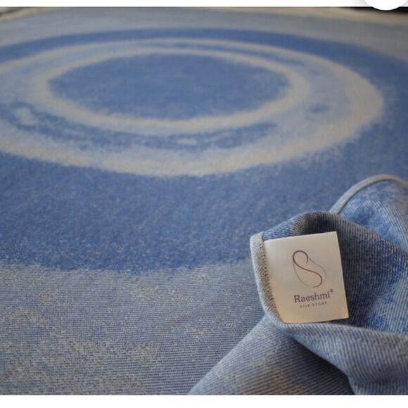 RAESHMI SILKSTORY Bamboo Blend Blue Throw Blanket-54”x 52” - Picture 2 of 6